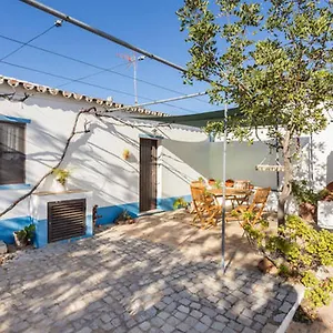 https://charming-cottage-near-tavira.hotelaalgarve.com